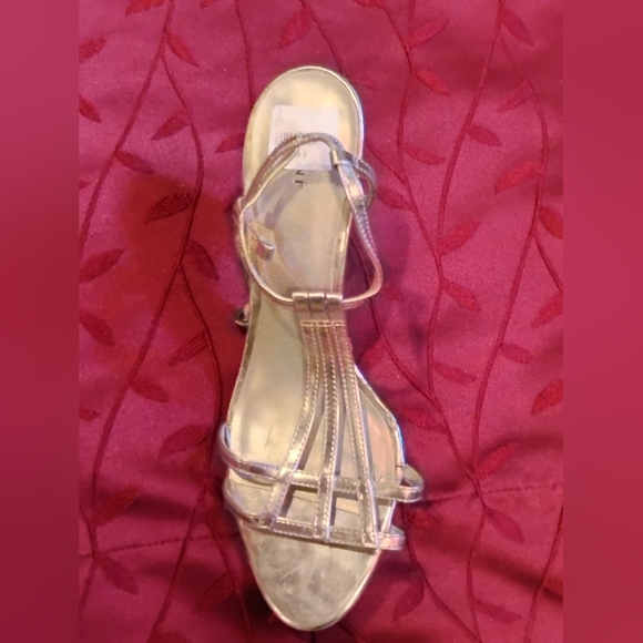 Fioni - Picture 1 of 1